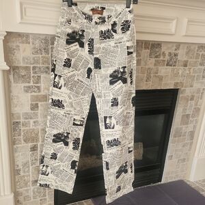 Newspaper-Print Straight-Leg Jeans in White/Black by